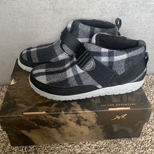 Chaco Ramble Plaid Shoes. Never worn.